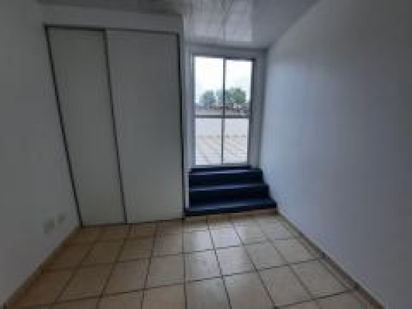 ALQUILER PH  3AMB  VILLA PUEYRREDON |  GRAN PATIO Y GRAN TERRAZA PROPIA | ABL + AYSA Incluido!! SIN EXPENSAS