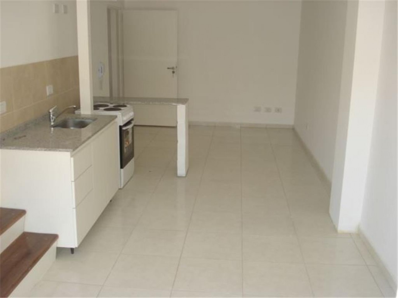 PH 3AMB |  PATIO Y BALCON | 1° PISO