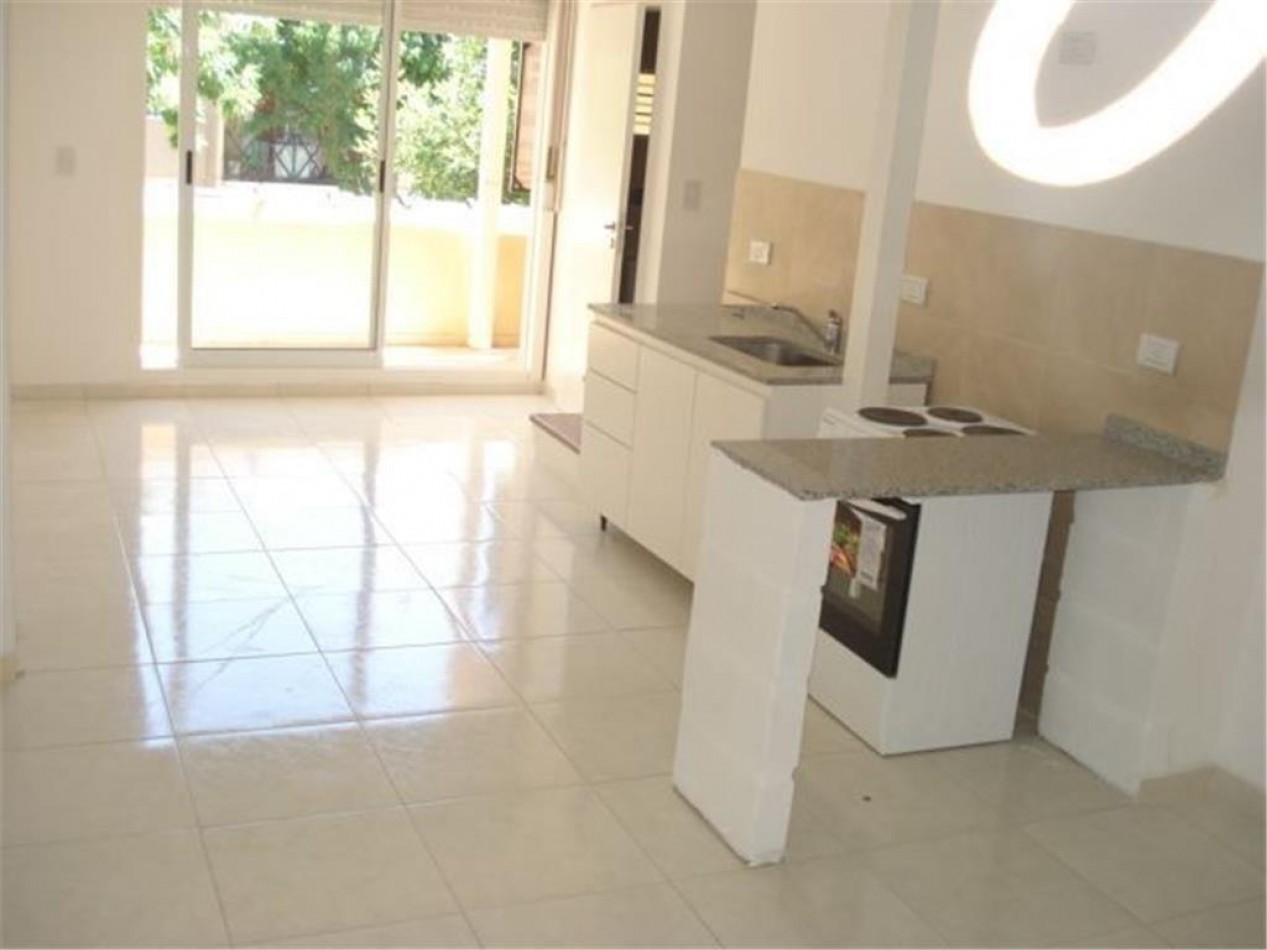 PH 3AMB |  PATIO Y BALCON | 1° PISO