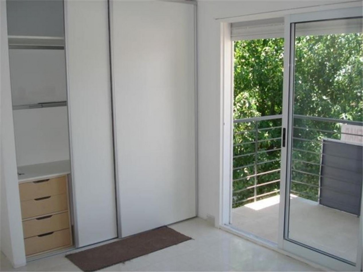 PH 2 AMB en 2 Plantas | SIN EXPENSAS | ABL y Aysa INCLUIDO | Super Luminoso