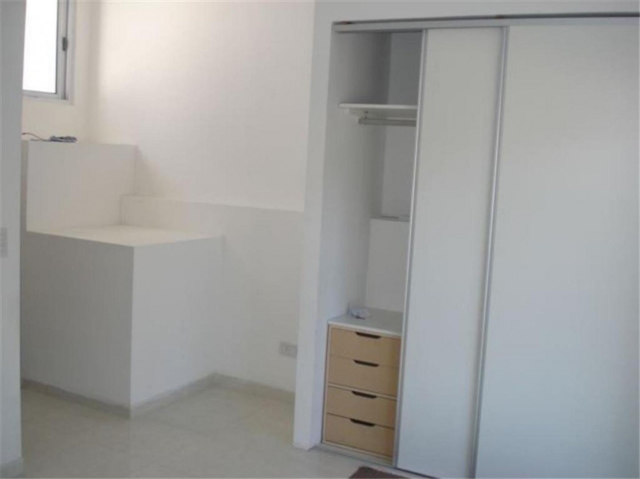 PH 2 AMB en 2 Plantas | SIN EXPENSAS | ABL y Aysa INCLUIDO | Super Luminoso