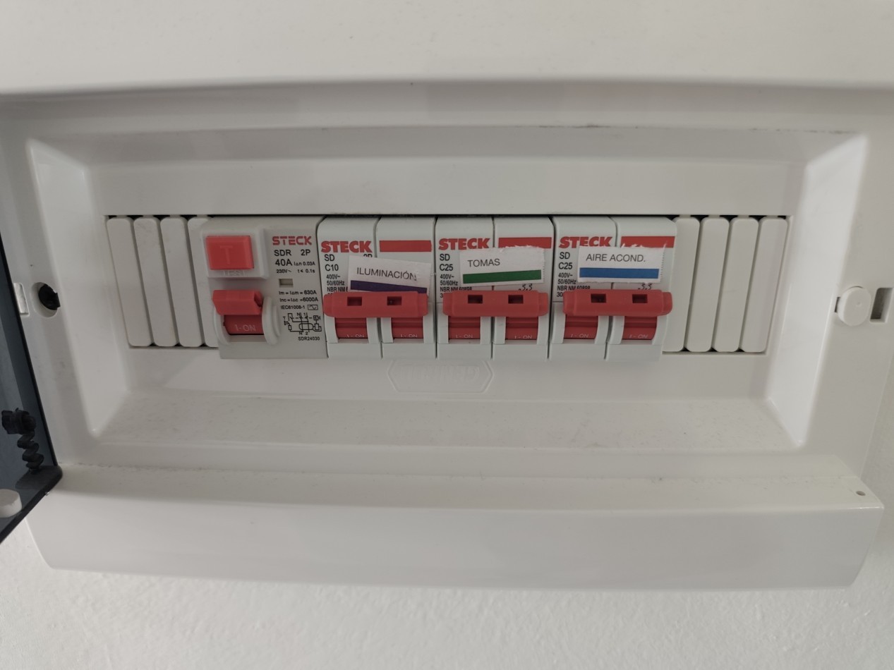 Local Estudio Oficina Peluqueria